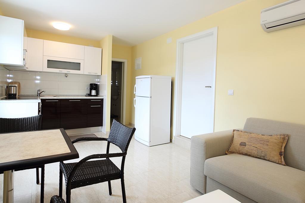 Apartments Barbara سلانو الغرفة الصورة